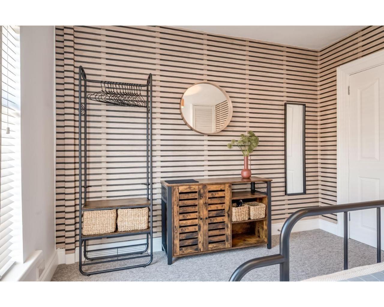 Apartment Retro R&r *